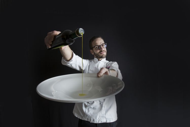 Il veneto Simone Gottardello, classe 1986, è chef