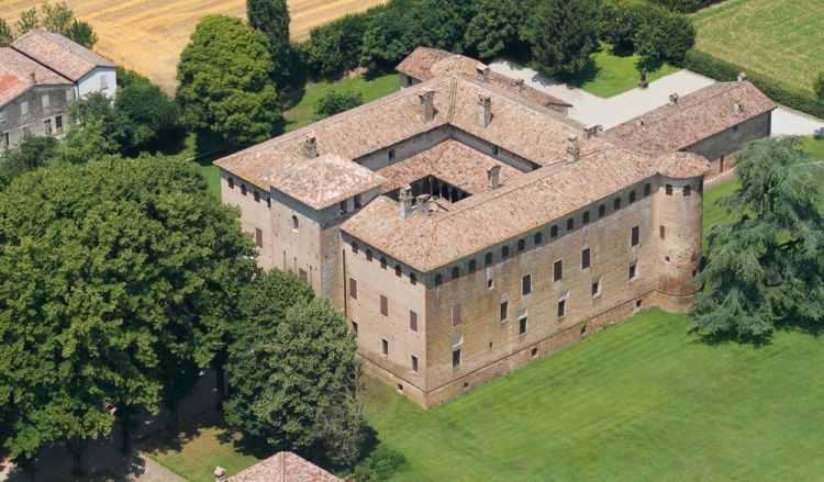 Castello di San Pietro in Cerro 
