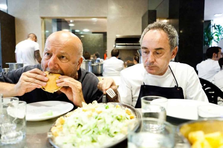 Una straordinaria foto, tratta dal Gambero Rosso, di Stefano Bonilli con Ferran Adrià