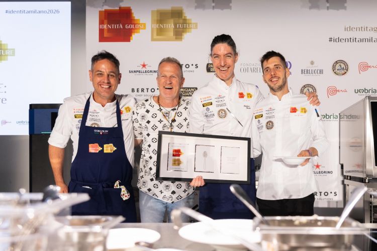 Foto finale di gruppo

