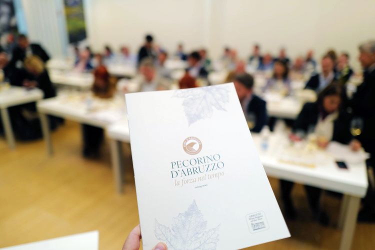 Pecorino d'Abruzzo, la forza del tempo: la deg