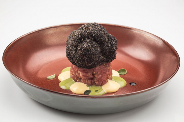 Finto tartufo: one of the many new dishes in the 2017 menu of Duomo. The other dishes in the gallery
