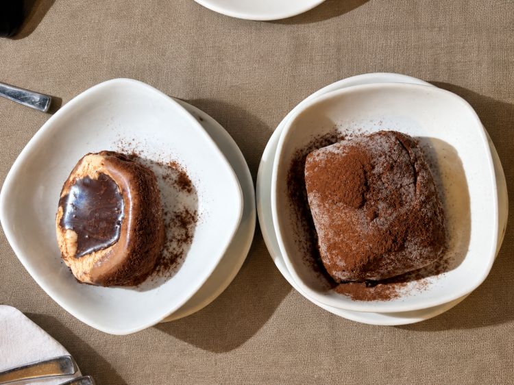 Il Tartufo di Pizzo Calabro, dessert gelato a base di cioccolato e nocciola