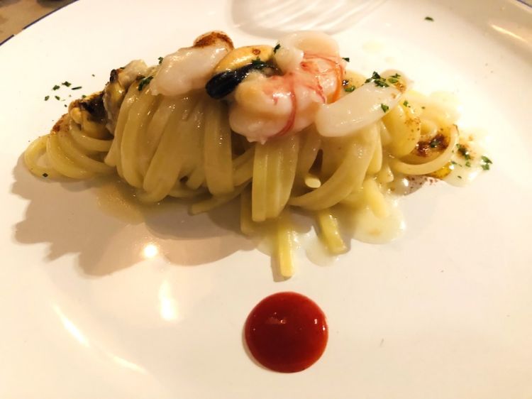 Linguine aglio, olio, peperoncino e mare, chef Simone De Rinaldis e Anselmo Ferramosca
