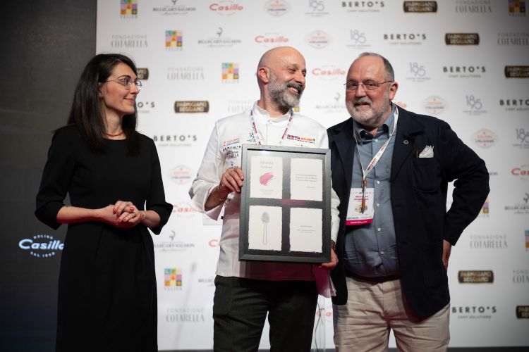 Romito with Paolo Marchi and Francesco Mastrovito, who hosted the talk of the chef from Abruzzo
