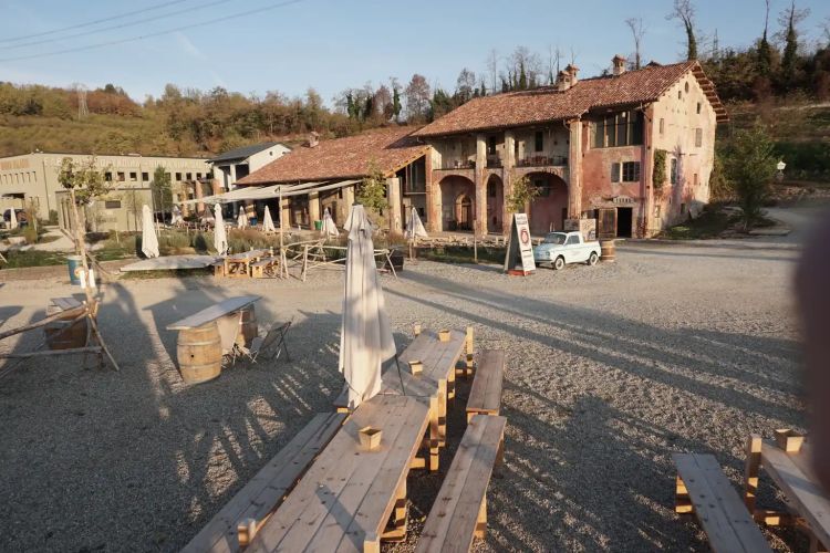L'esterno dello stabilimento Baladin
