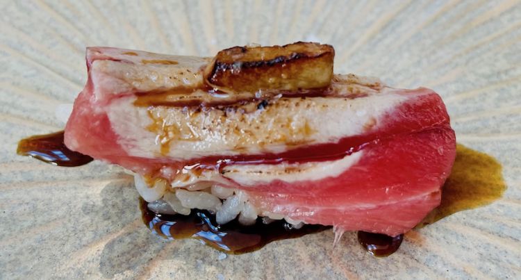 Nigiri di tonno e foie gras
