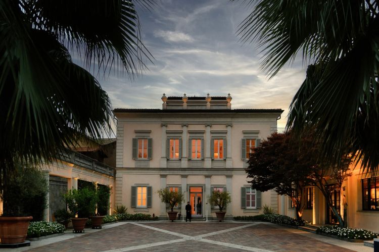 The Club On The Lake, all’interno della settecentesca Villa Carminati Resta, a Como