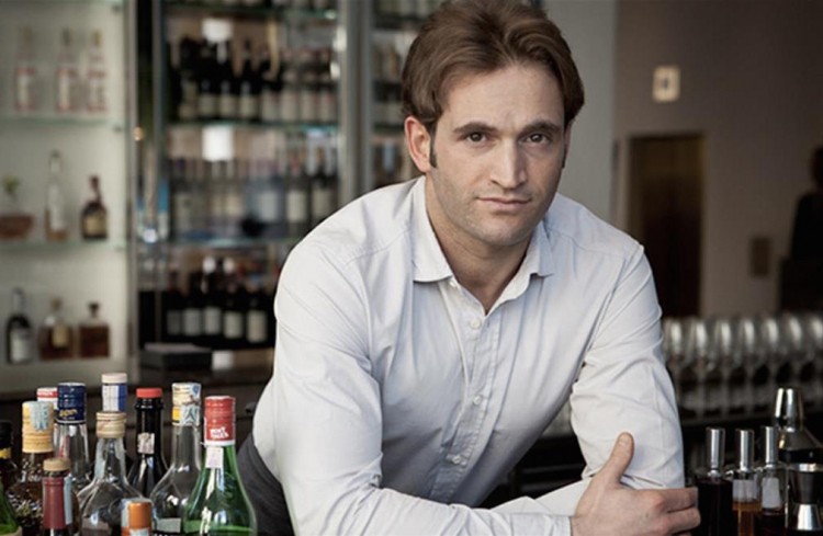 Tommaso Cecca, bar manager & head of mixology del Café Trussardi alla Scala di Milano
