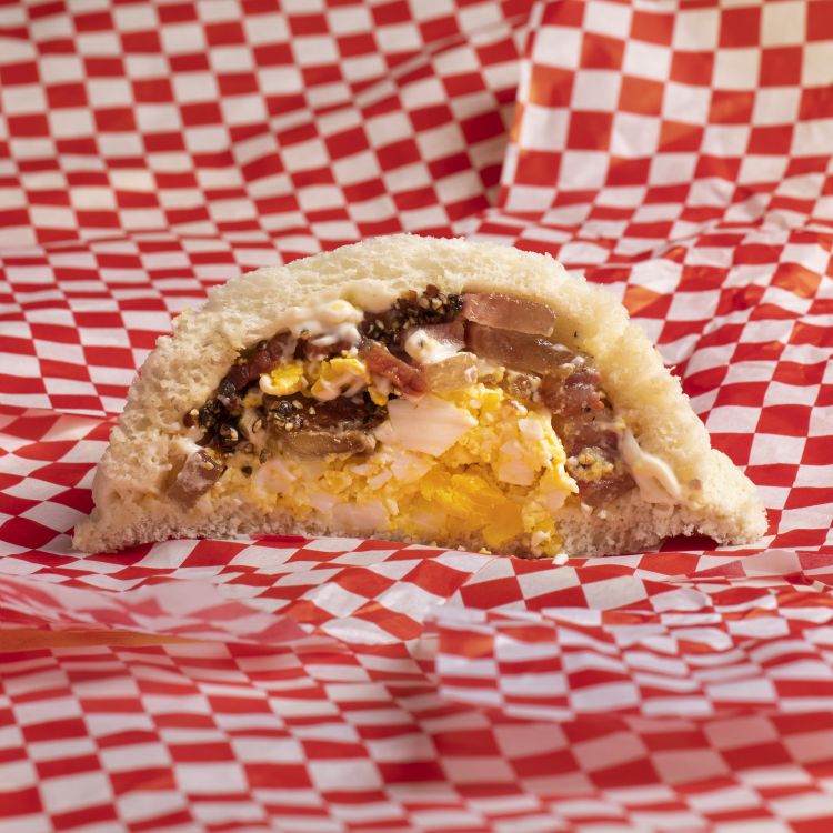 Il Carbonara: guanciale, pecorino romano, uova e pepe