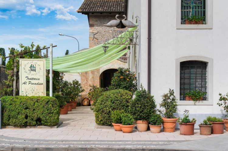 L'ingresso di Al Paradiso, indirizzo prezioso 