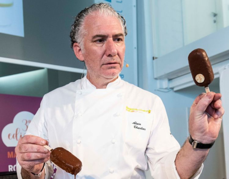 Alain Chartier e sotto, il gelato che ha presentato