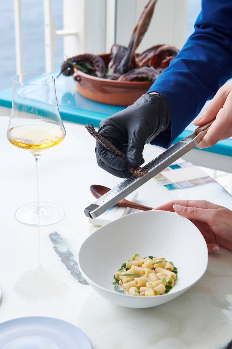 Tubetti di Gragnano con fagioli cannellini, polpo e finocchio marino