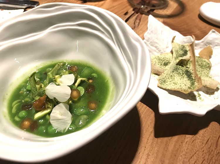 Spring & summer, spring soup of peas, asparagus and broad beans, mint sauce by Viviana Varese

