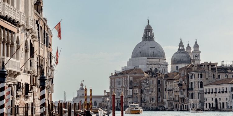 Venezia è da sempre crocevia di culture diverse. 