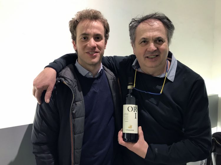 Giorgio Comotti (a destra) con il figlio Gregorio, produttori dell'azienda Il Palagione 

