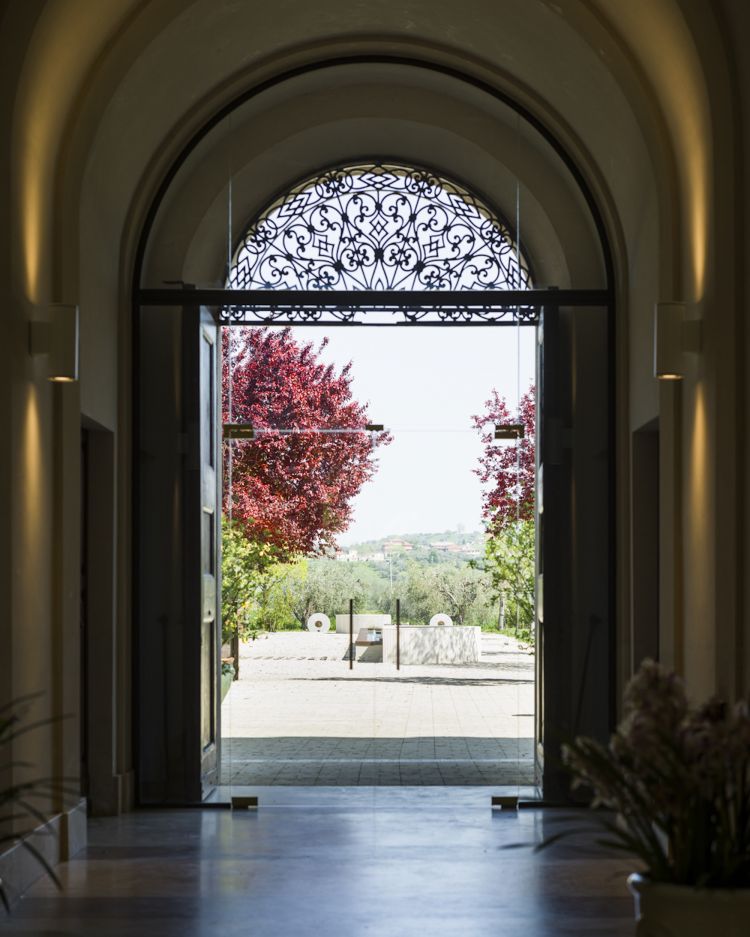 Verso i giardini di Villa Corallo