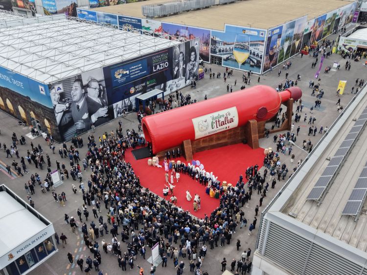 Il Vinitaly a Verona si è chiuso con 90mila pres