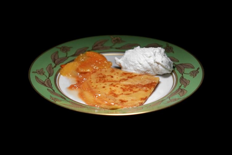 After a pre-dessert (Peach and verbena sorbet in peach water with verbena oil) here is the Crêpe Suzette