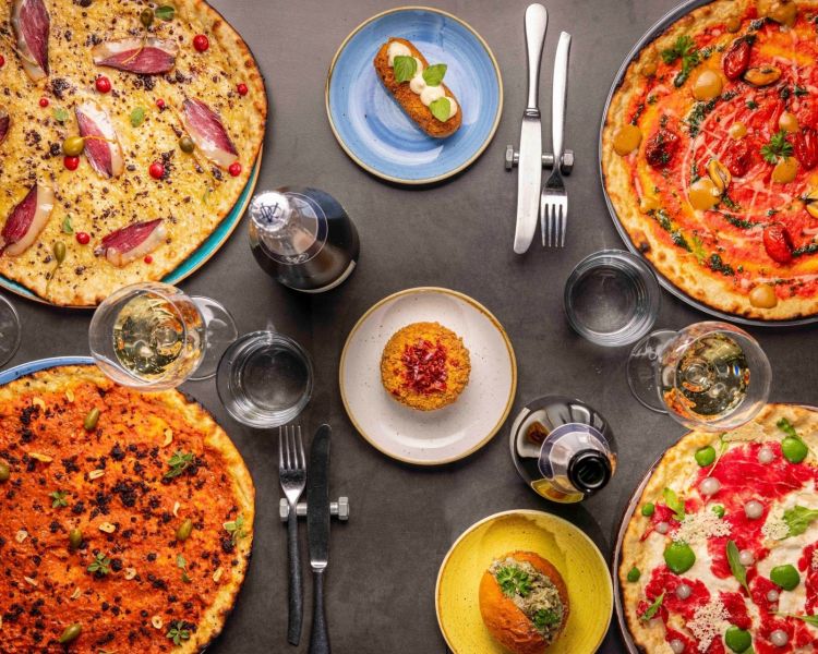 La tavola di Pizza & Bolle - La Romana
