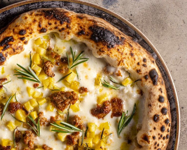 Pizza & Bolle - La Napoletana