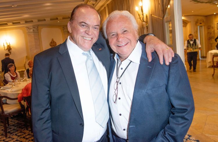 Heinz Winkler, a South Tyrolean from Bressanone, and Eckart Witzigmann, an Austrian from Badgastein, two superstar chefs linked to the epic of Tantris in Munich. They both introduced the three stars to the Germans, but neither was German by birth
