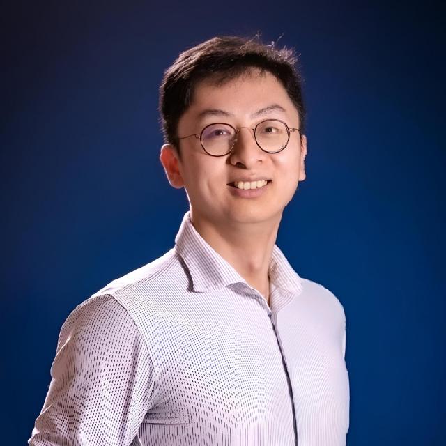 Zhewei YU