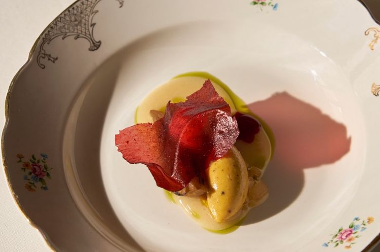 Zulema: pera alla brace, curry e vino rosso