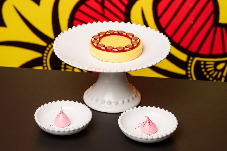 La Zuppa inglese Guarini rifinita con l'alchermes della casa