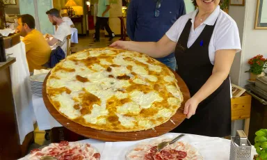 La focaccia di Recco col formaggio 